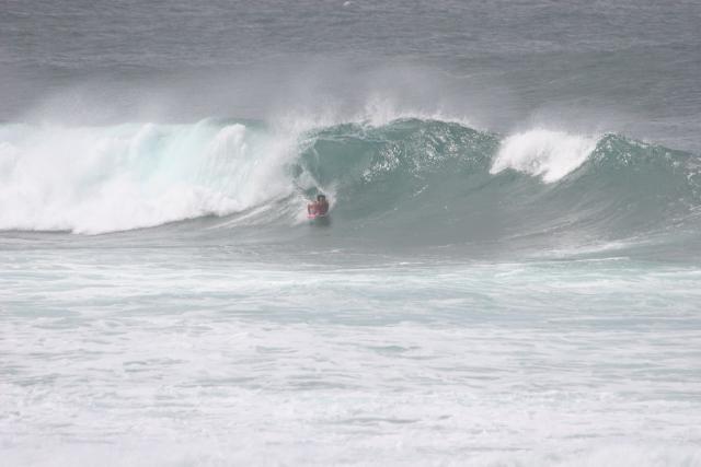 2007 Hawaii Vacation  0766 North Shore Surfing